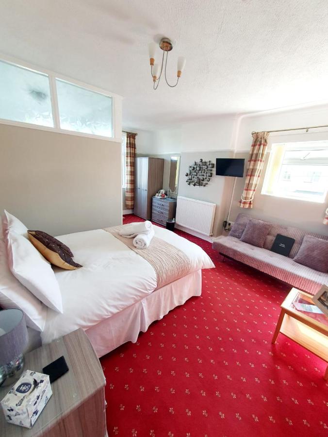 חלנדודנו Cleave Court Guest House מראה חיצוני תמונה
