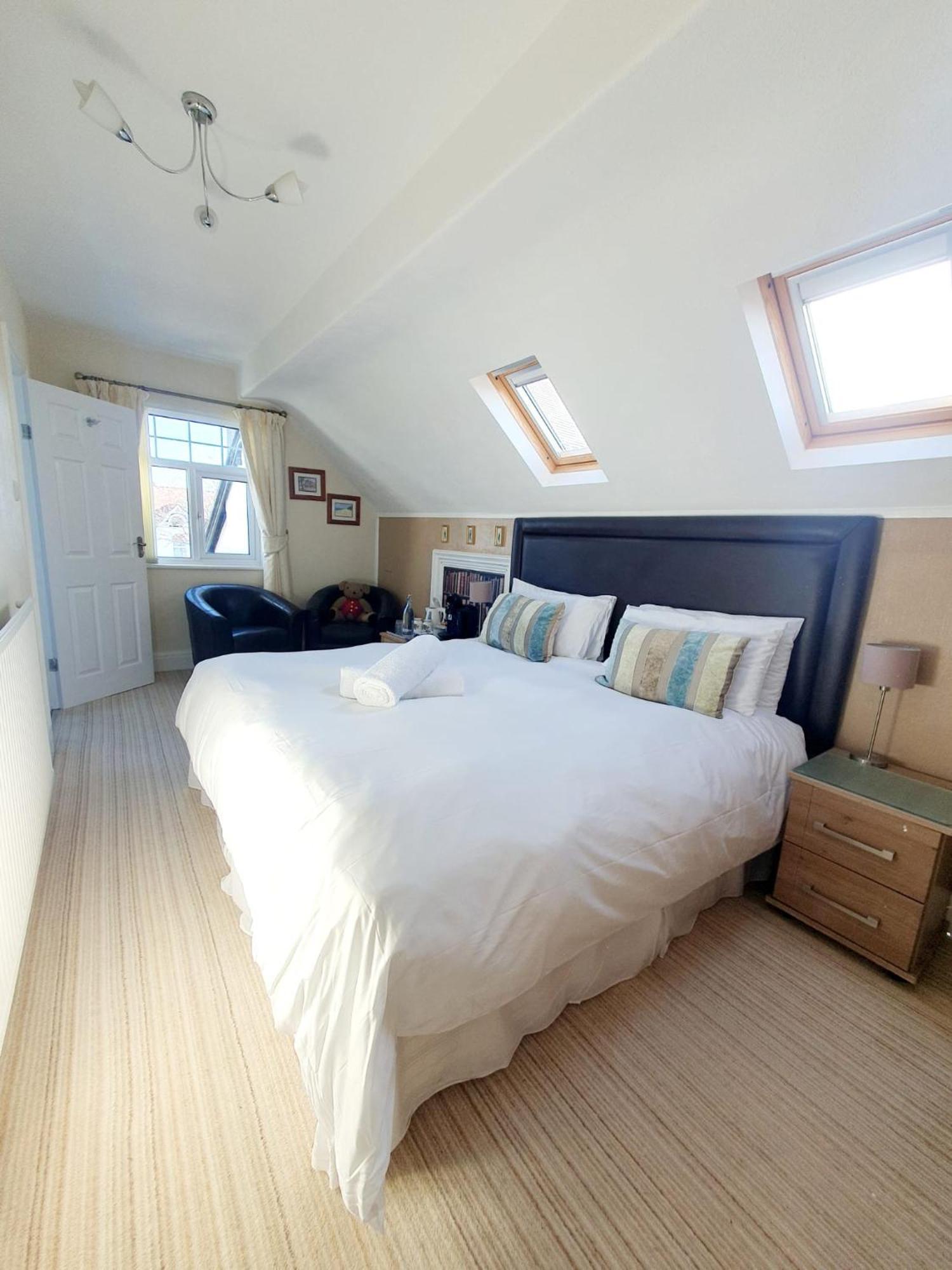 חלנדודנו Cleave Court Guest House מראה חיצוני תמונה